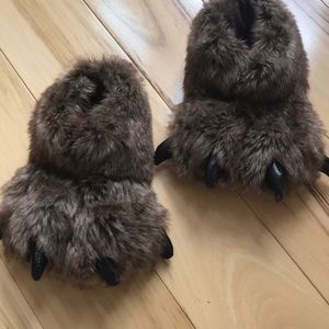 Bear feet - euc.